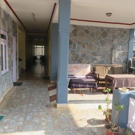 New United Hotel Pokhara Exterior photo