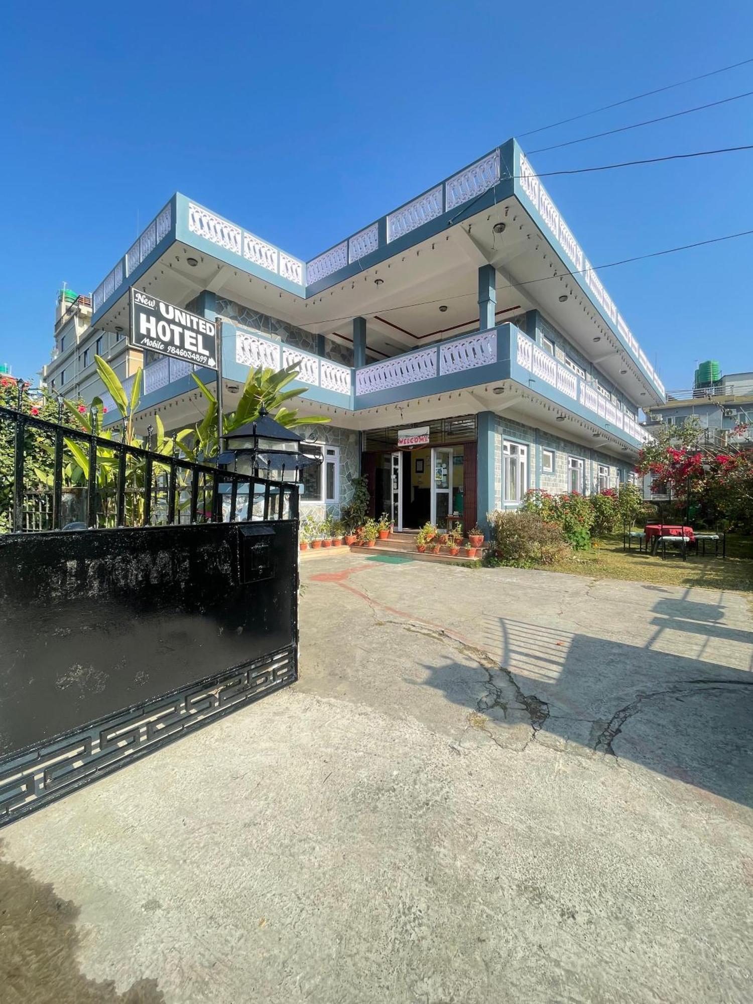 New United Hotel Pokhara Exterior photo