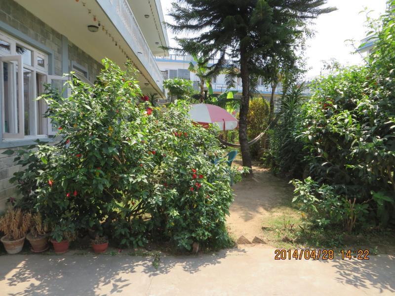 New United Hotel Pokhara Exterior photo