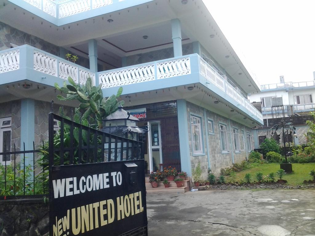 New United Hotel Pokhara Exterior photo